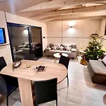 Domček pod Vežami s vírivkou a krbom, priamo pri Skibuse do Jasnej Apartmán Liptovský Ján