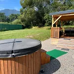 Domček pod Vežami s vírivkou a krbom, priamo pri Skibuse do Jasnej Apartmán Liptovský Ján