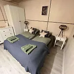 Domček pod Vežami s vírivkou a krbom, priamo pri Skibuse do Jasnej * Liptovský Ján