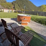 Domček pod Vežami s vírivkou a krbom, priamo pri Skibuse do Jasnej Liptovský Ján