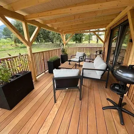 Domcek Pod Vezami S Virivkou A Krbom, Priamo Pri Skibuse Do Jasnej * Liptovsky Jan