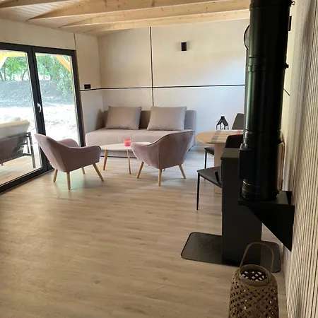 Domcek Pod Vezami S Virivkou A Grilom, Pri Termalnom Kupalisku Apartmán Liptovský Ján