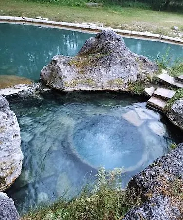 Domček Pod Vežami S Vírivkou A Krbom, Priamo Pri Skibuse Do Jasnej Apartamento