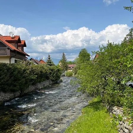 Domcek Pod Vezami S Virivkou A Grilom, Pri Termalnom Kupalisku Apartmán Liptovsky Jan