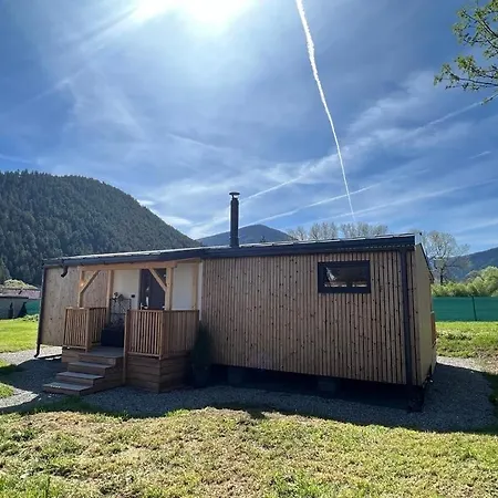 Domcek Pod Vezami S Virivkou A Grilom, Pri Termalnom Kupalisku Apartmán Liptovsky Jan