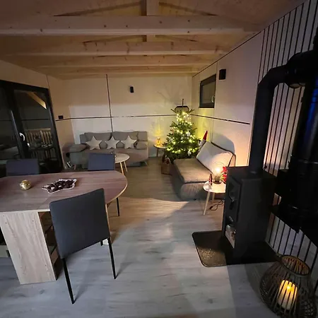 Domcek Pod Vezami S Virivkou A Grilom, Pri Termalnom Kupalisku