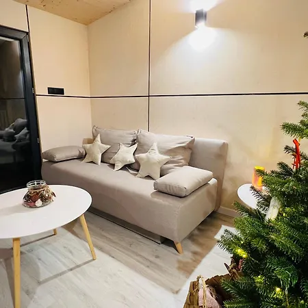 Domček Pod Vežami S Vírivkou A Krbom, Priamo Pri Skibuse Do Jasnej