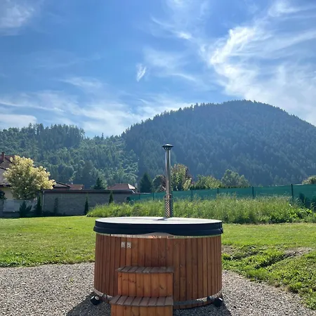 Domcek Pod Vezami S Virivkou A Grilom, Pri Termalnom Kupalisku Apartment Liptovsky Jan
