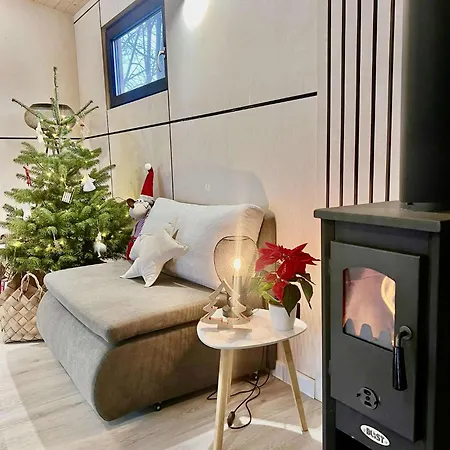 Domcek Pod Vezami S Virivkou A Krbom, Priamo Pri Skibuse Do Jasnej Liptovsky Jan