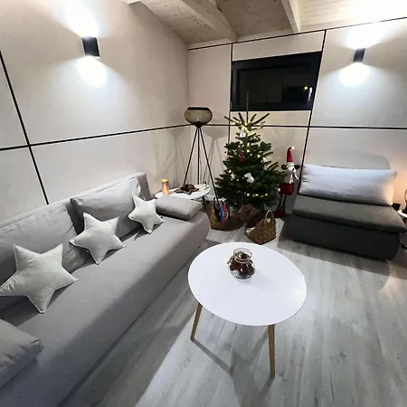 Domcek Pod Vezami S Virivkou A Grilom, Pri Termalnom Kupalisku Apartament Liptovský Ján
