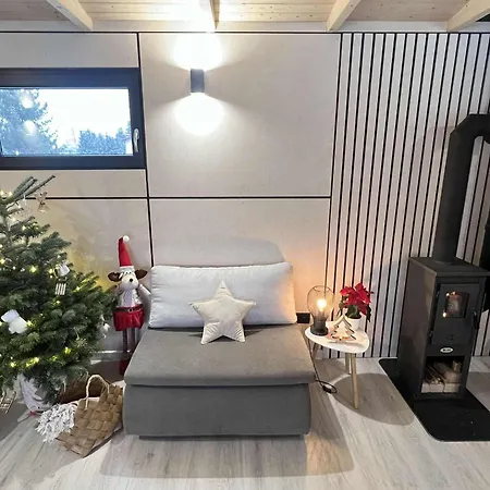 דירה Domcek Pod Vezami S Virivkou A Krbom, Priamo Pri Skibuse Do Jasnej