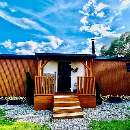 Domcek Pod Vezami S Virivkou A Grilom, Pri Termalnom Kupalisku Apartmán