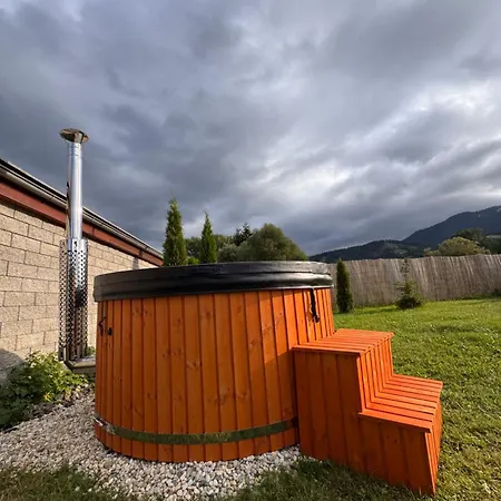 Domcek Pod Vezami S Virivkou A Grilom, Pri Termalnom Kupalisku Apartament *
