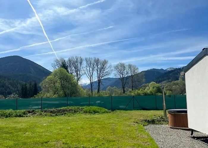 Domcek Pod Vezami S Virivkou A Krbom, Priamo Pri Skibuse Do Jasnej Appartamento *